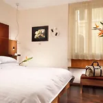호텔 Maison Piazza Di Spagna Esperienze 4*