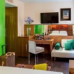 호텔 Maison Piazza Di Spagna Esperienze 4*