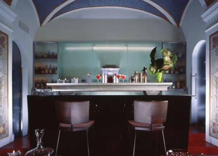 Ξενοδοχείο Maison Piazza Di Spagna Esperienze 4*